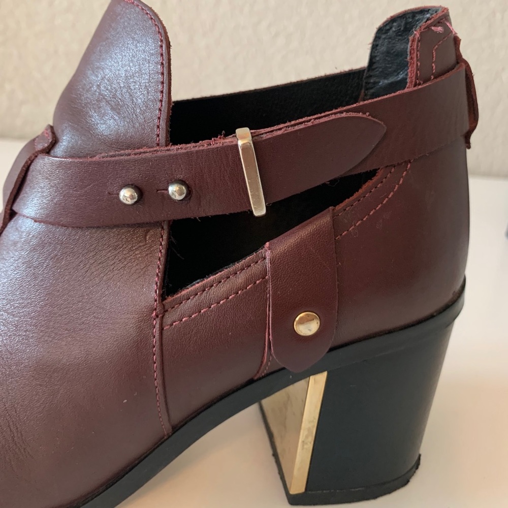 TOPSHOP Burgandy Block Heel Booties SZ 7 - Picture 5 of 7